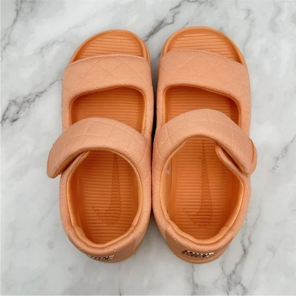 Nike Calm SE Sandals Womens 8 Apricot Agate Quilted Strap HJ9000-800 NWOB - Picture 5 of 14